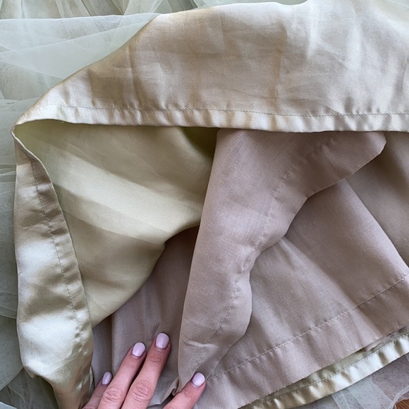 Mebas party gown for little princess used - Picture 8 of 10